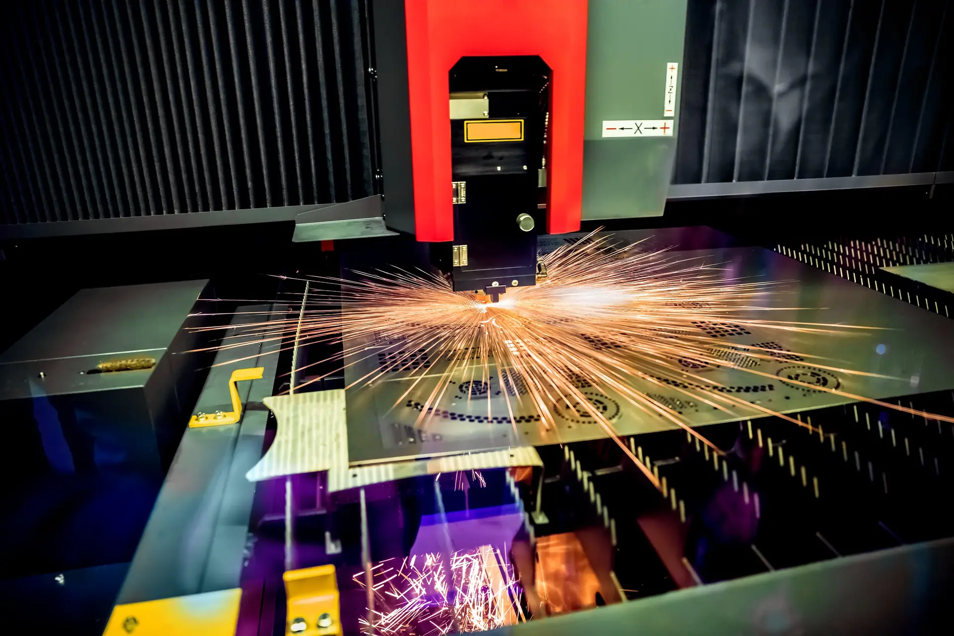 Vizyon Pro Makina Lazer Kesim CNC Abkant Büküm Tesis